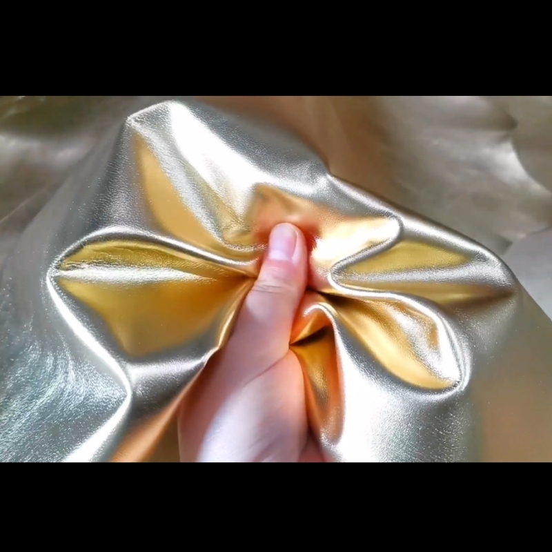 Baby Nursery Yellow - Pelle di pecora in oro giallo