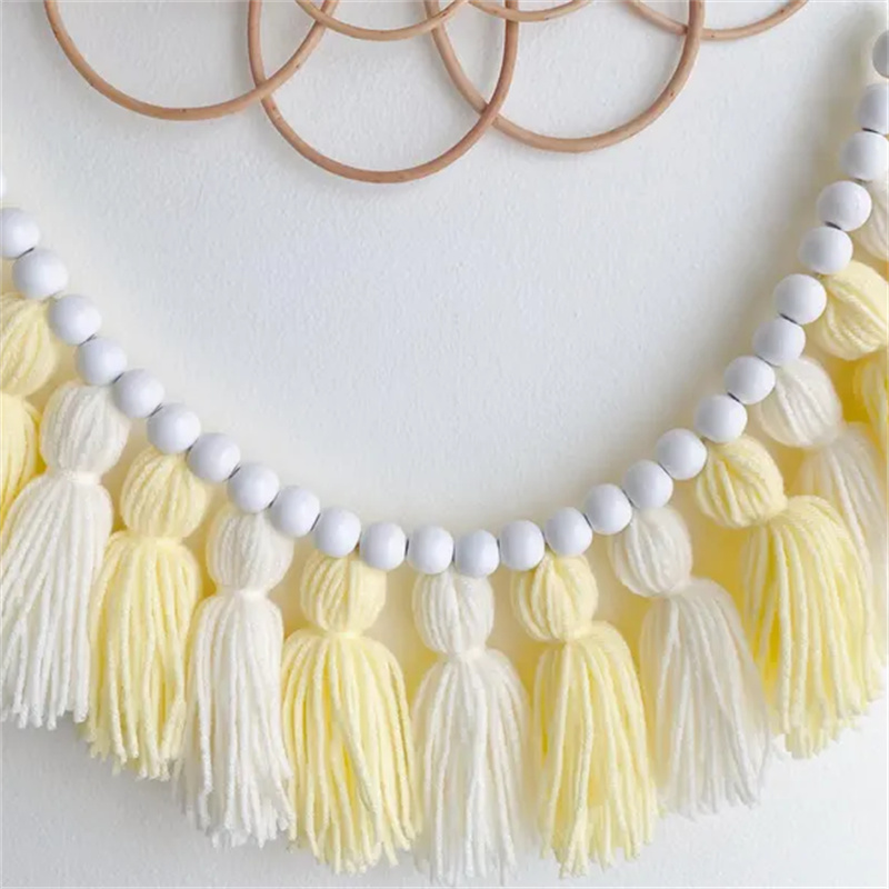 Ghirlande di nappe gialle in s - Baby Nursery Yellow recensione e prezzo
